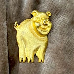 Piggy Brooch